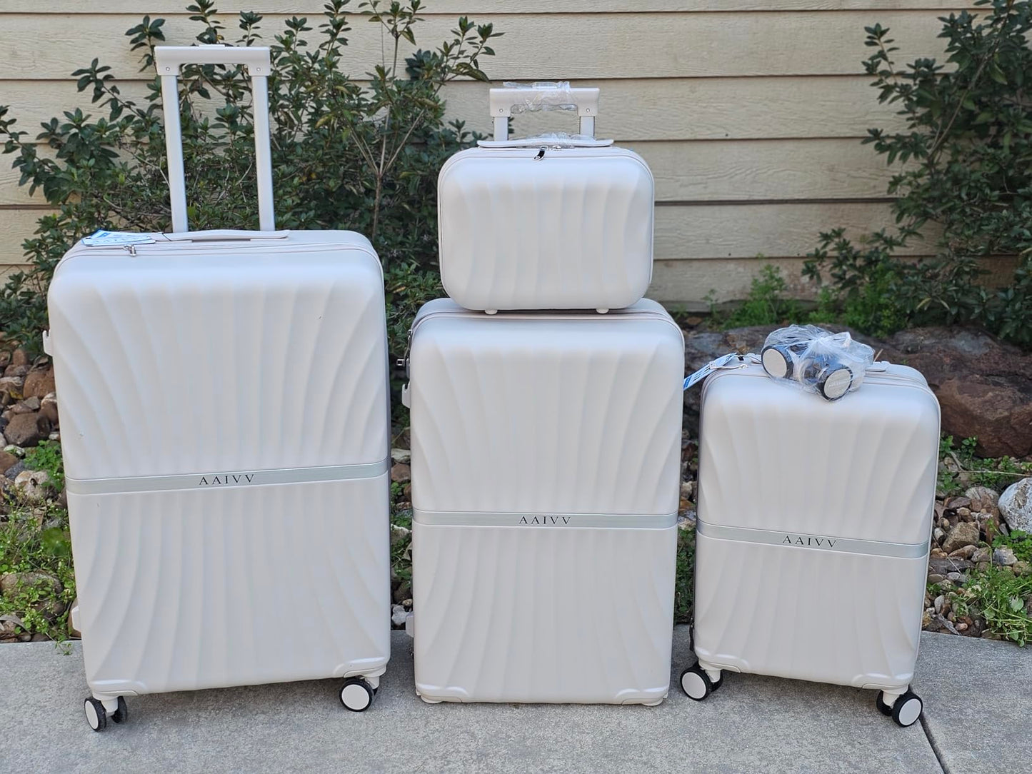 Stylish 4PCS Expandable ABS Luggage Set Elegant Appearance TSA Lock Silent Wheel Suitcase
